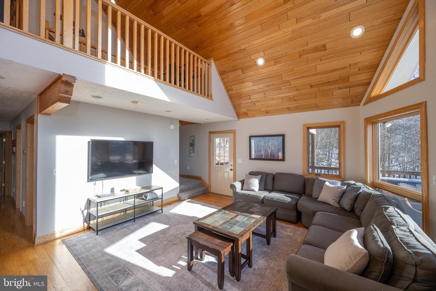 723 Pinnacle Drive photo 25