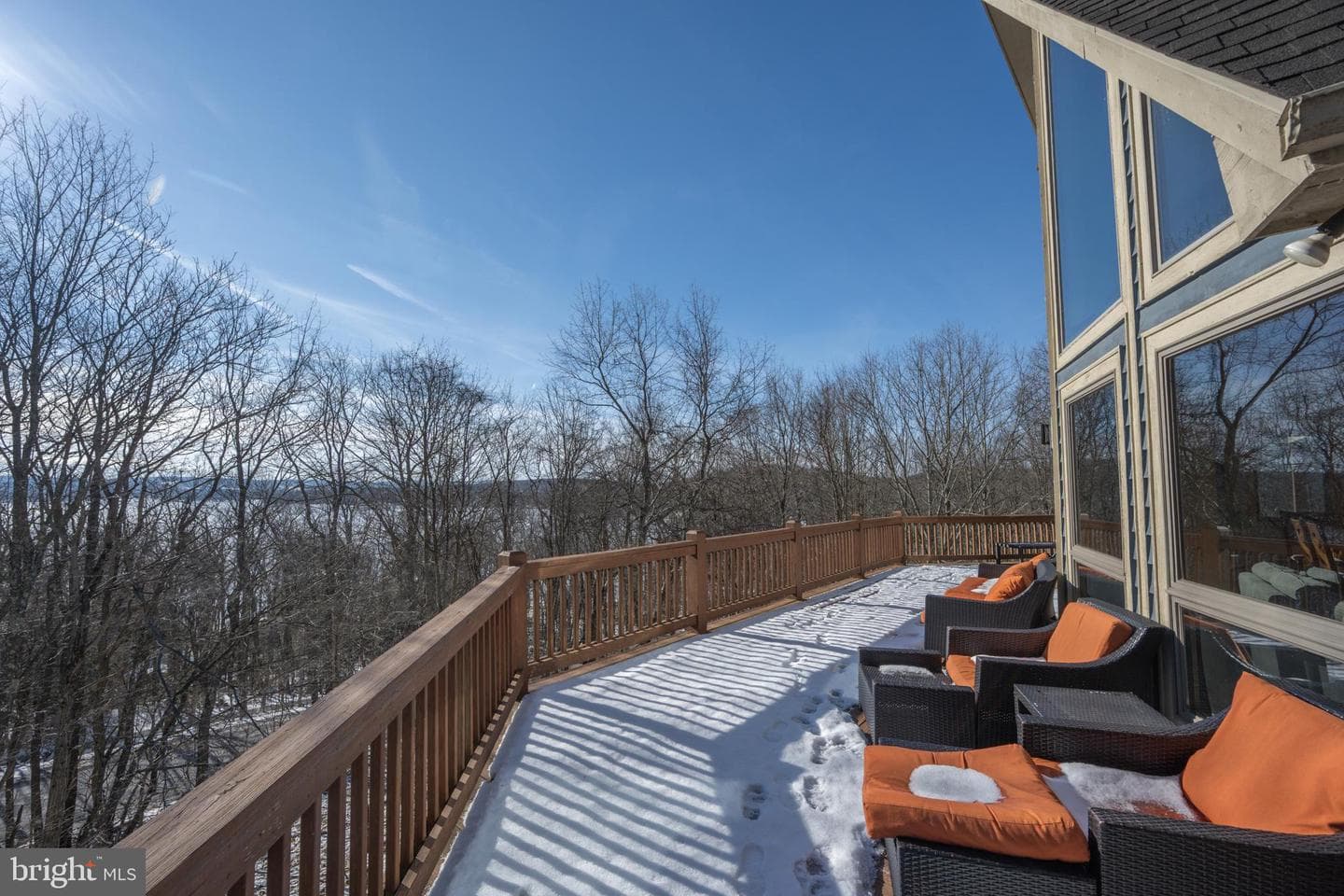 723 Pinnacle Drive photo 28