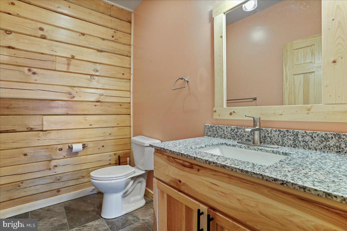957 N Camp Road photo 37