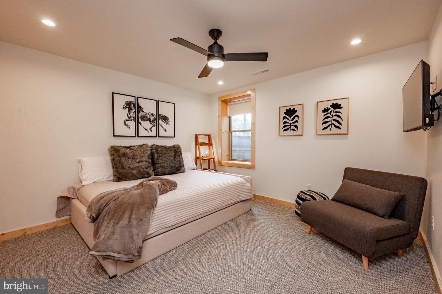 36 Irwin Way photo 51