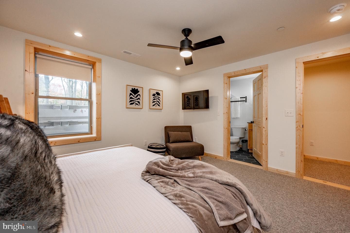 36 Irwin Way photo 52