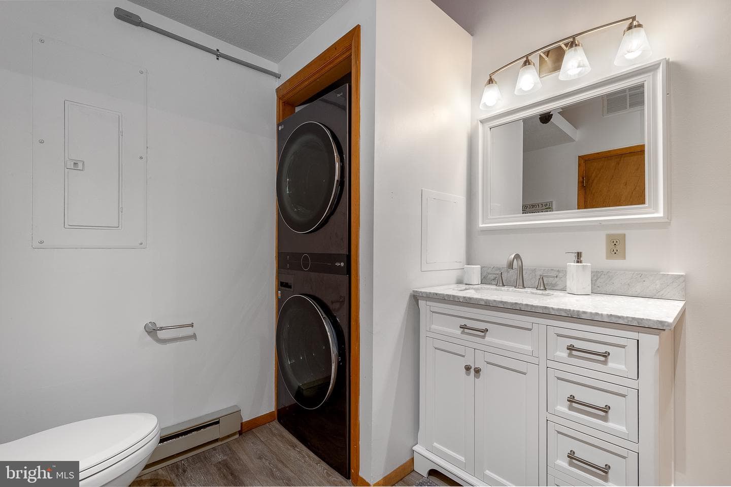157 Jeffrey Lane #21b photo 10