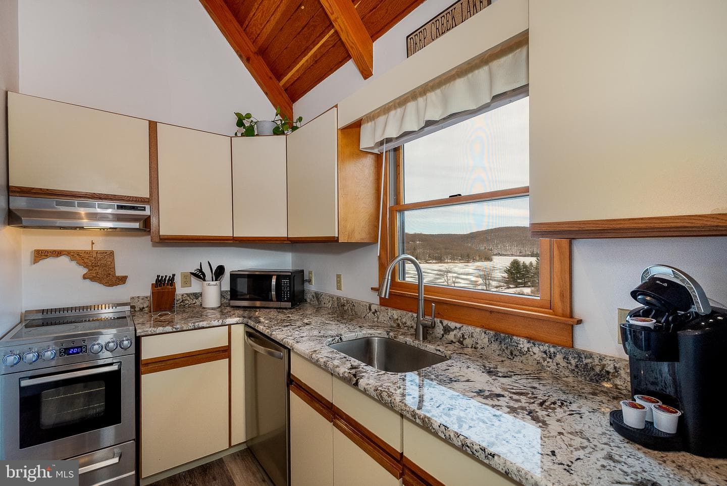 157 Jeffrey Lane #21b photo 7