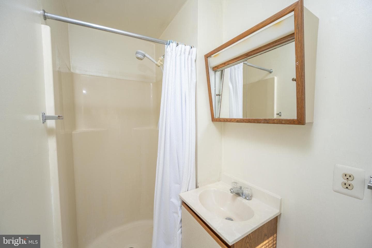 102 Piney Point Drive photo 24