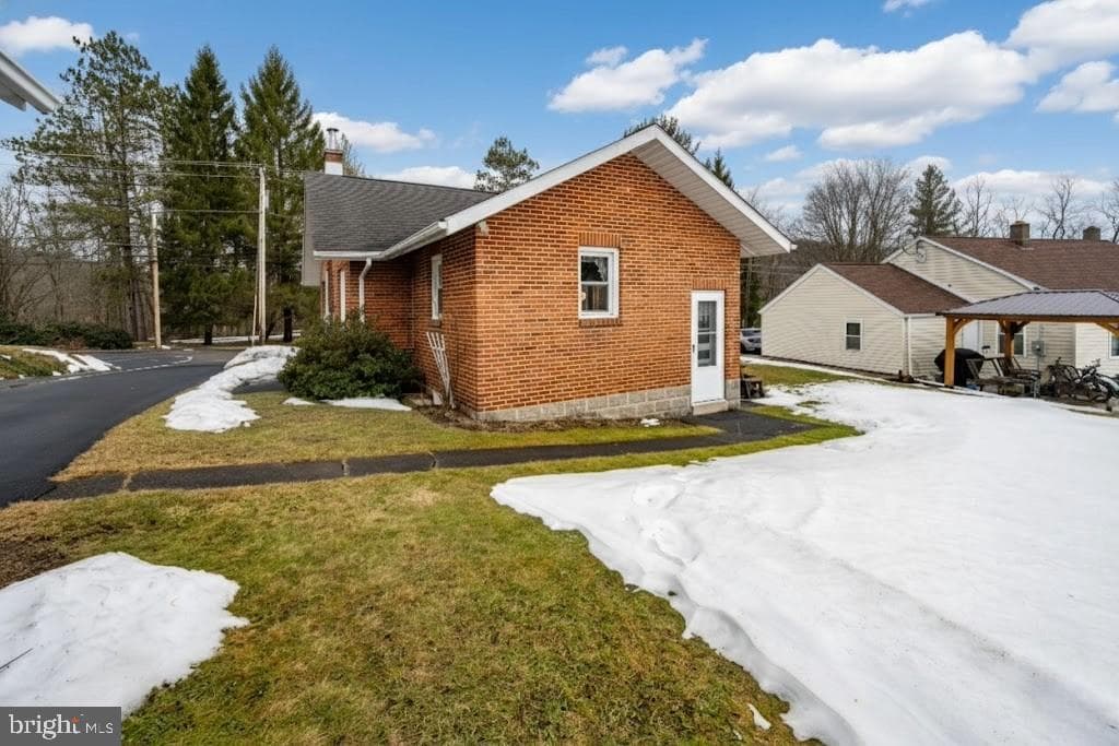 313 W Liberty Street photo 46