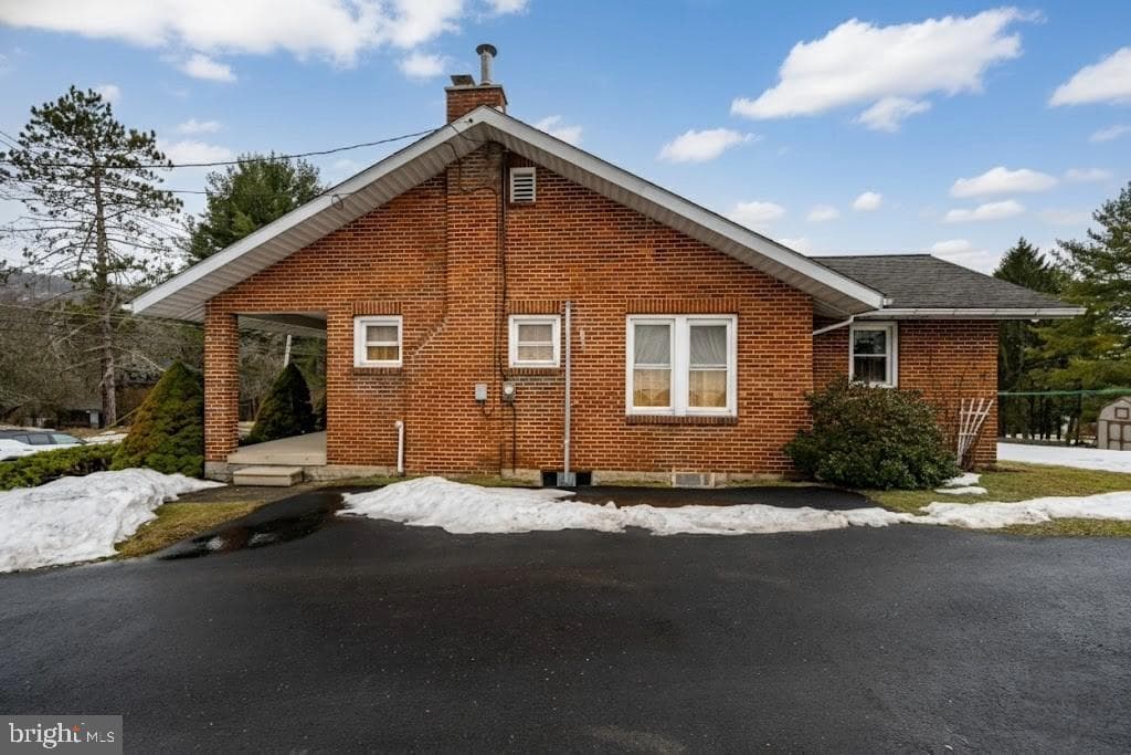 313 W Liberty Street photo 49