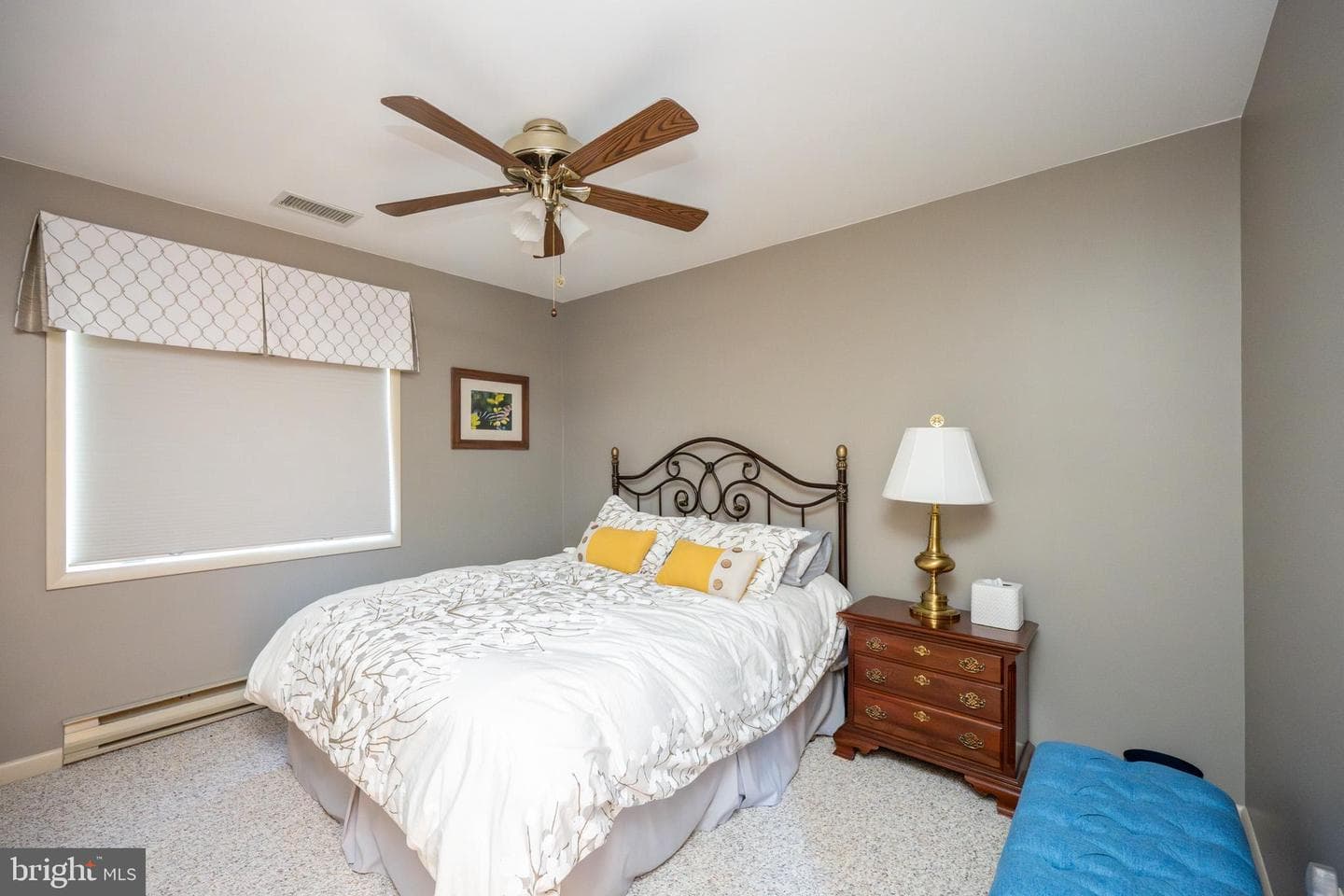59 Glenview Road photo 41