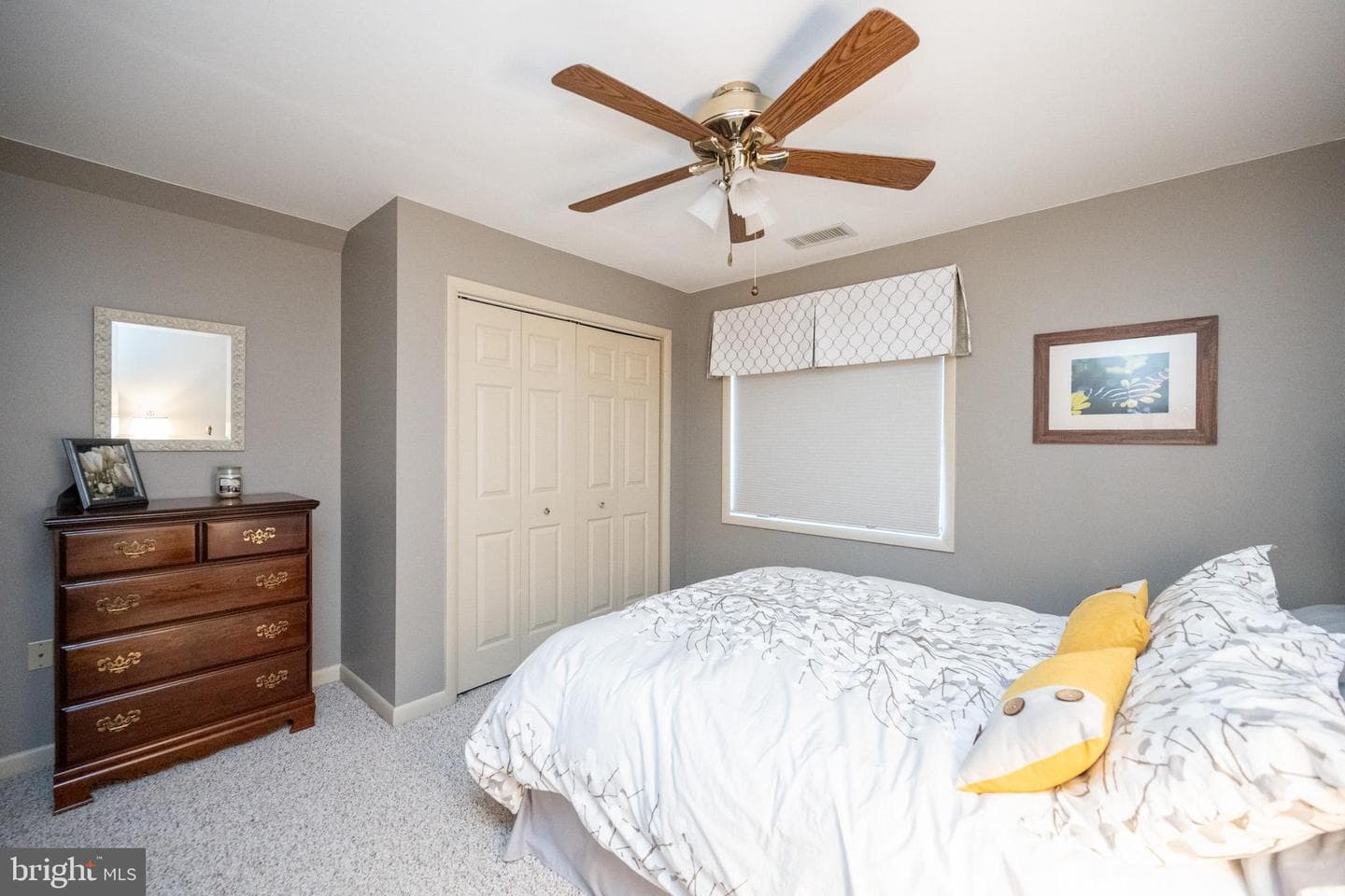 59 Glenview Road photo 42