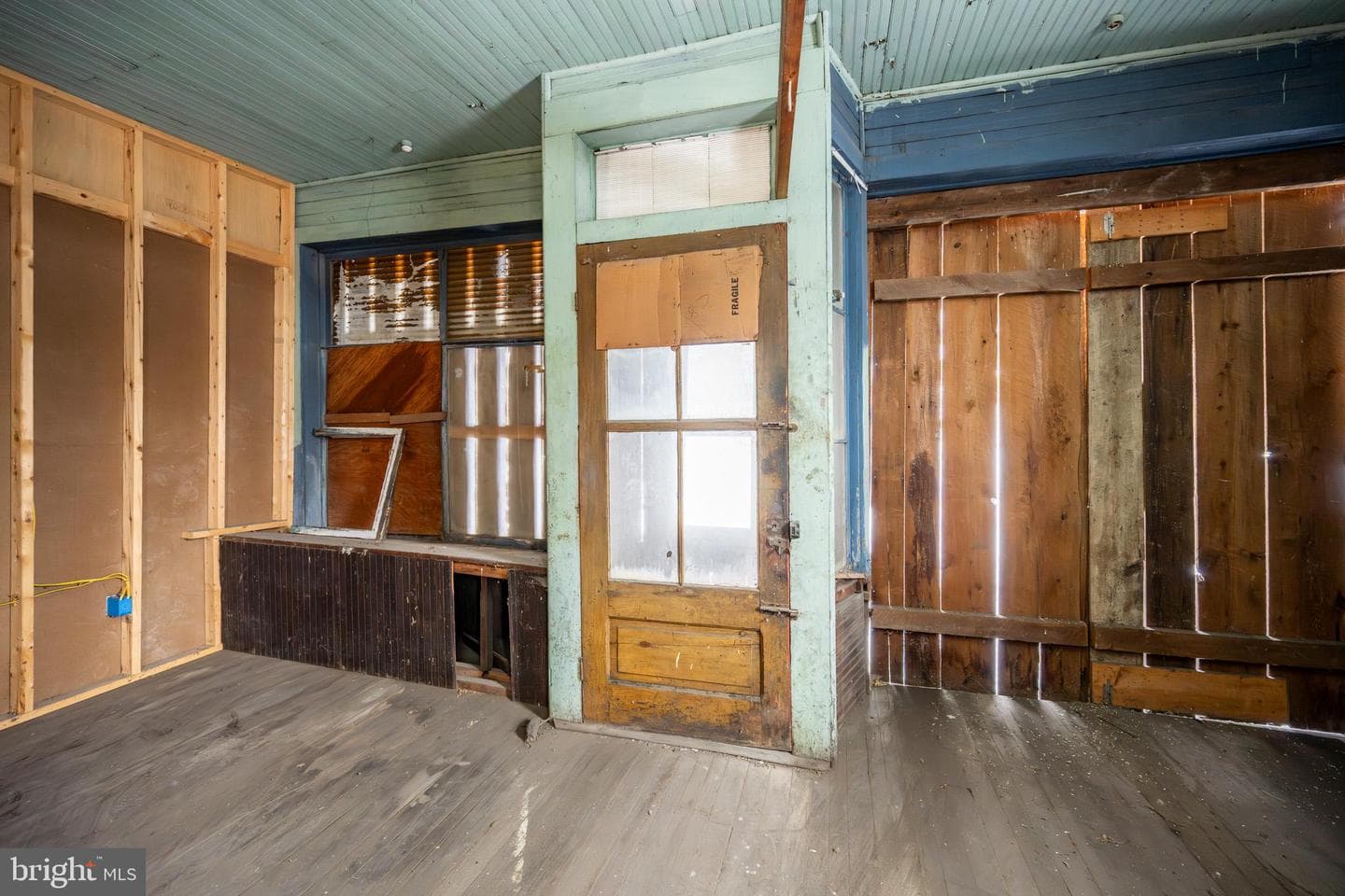 82 Railroad Street photo 55