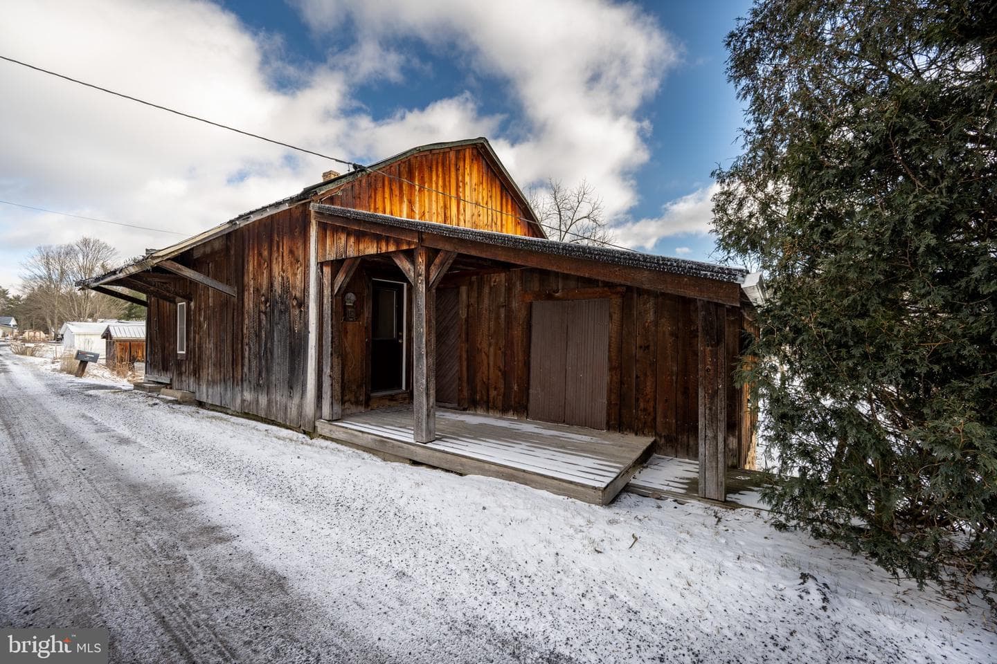82 Railroad Street photo 65