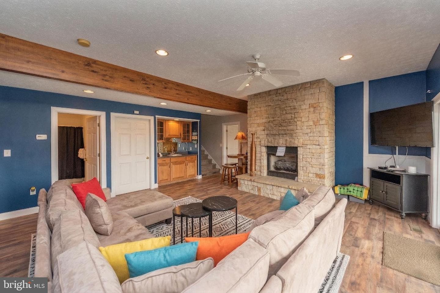85 Clubhouse Drive photo 10
