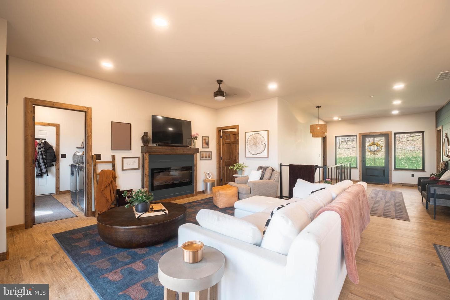 620 Crosby Drive photo 4