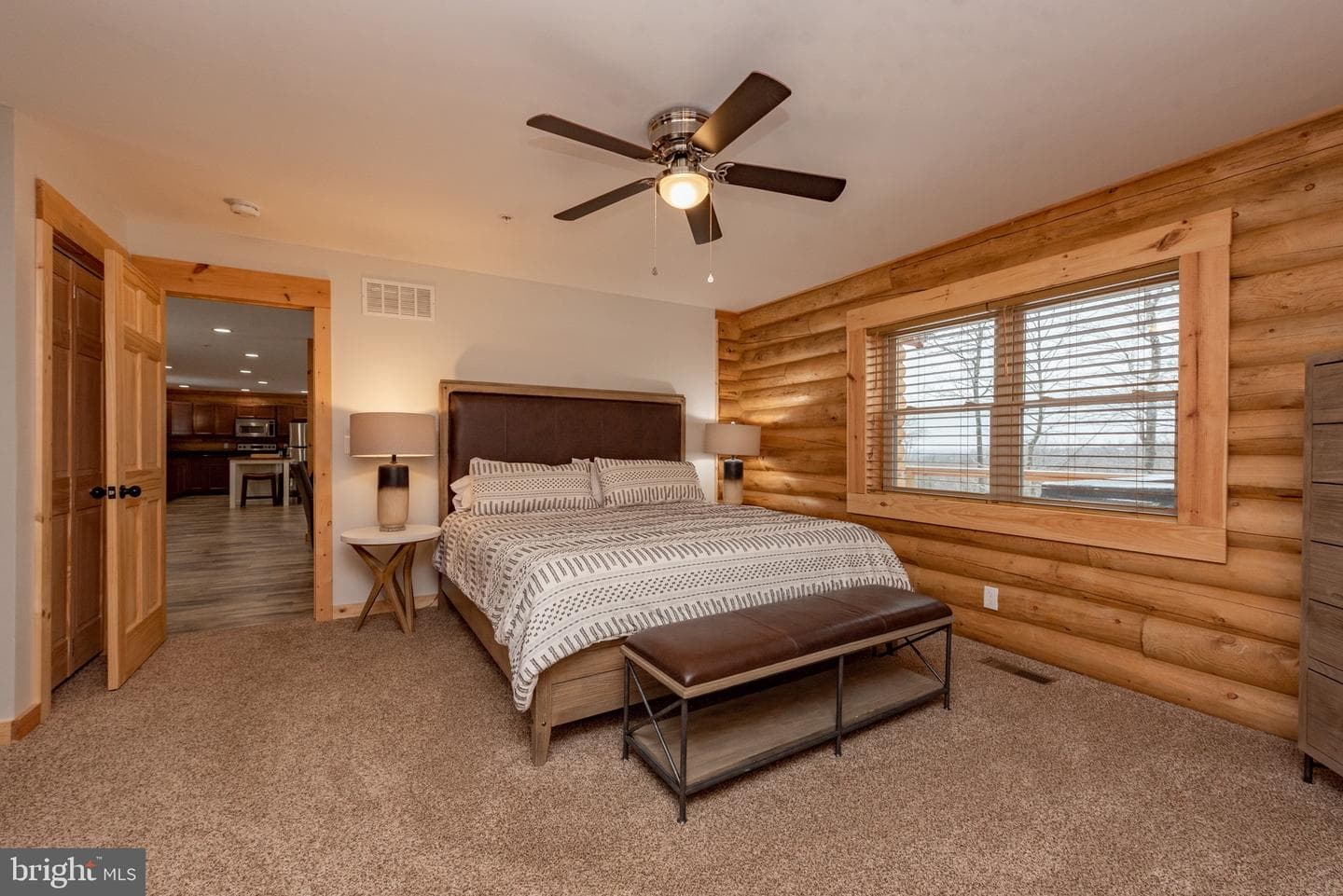 22 Taylor Lane photo 16