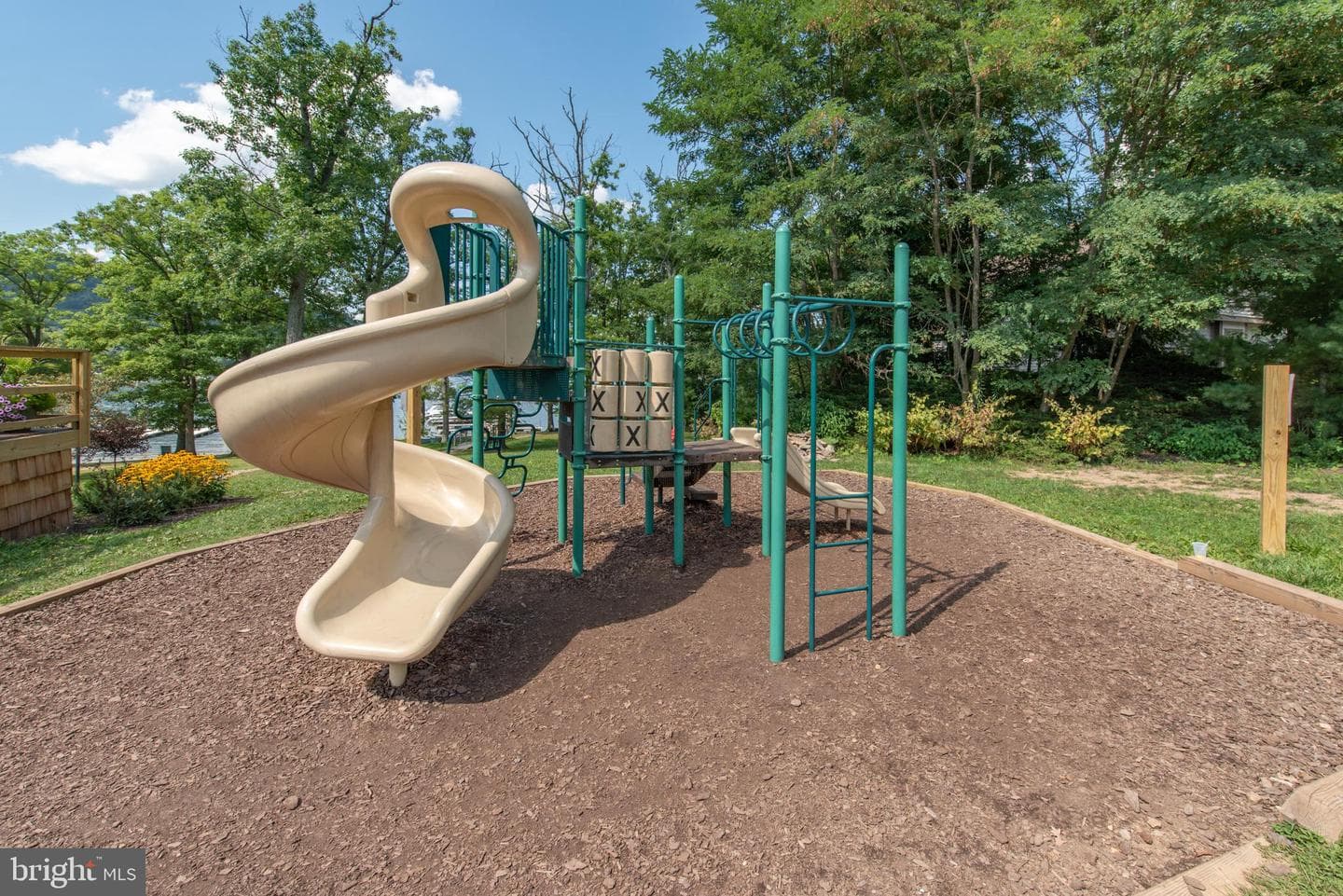 565 Glendale Road #306 photo 24