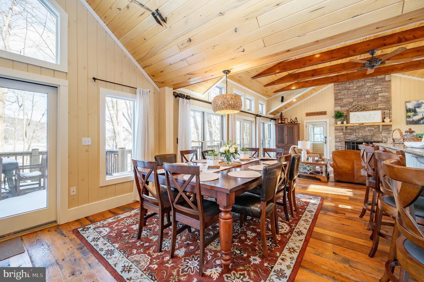 2411 Lake Shore Drive photo 44