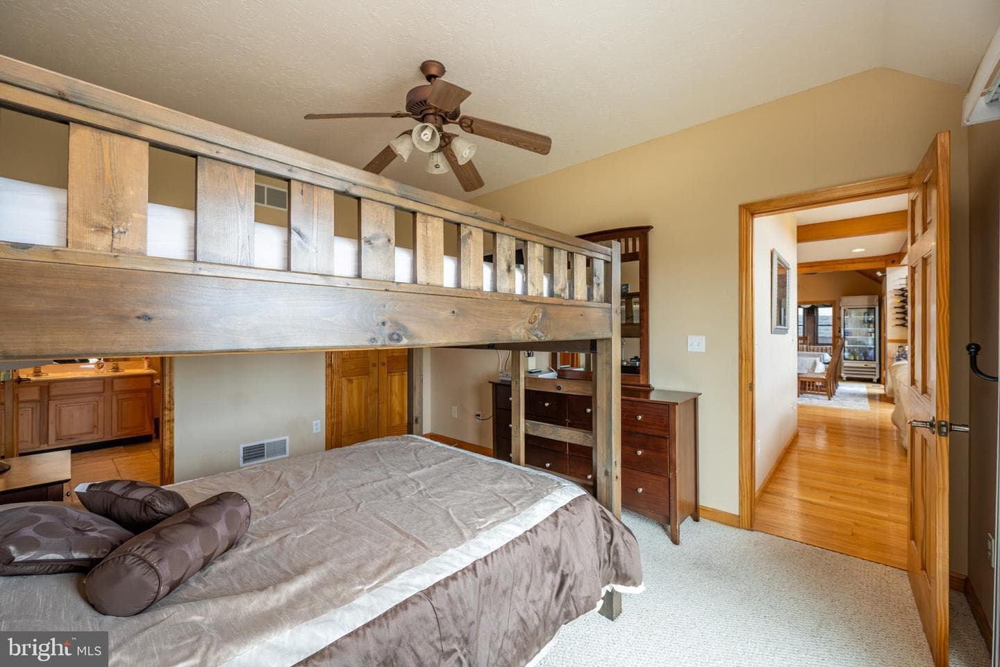 53 Meadow Court photo 23