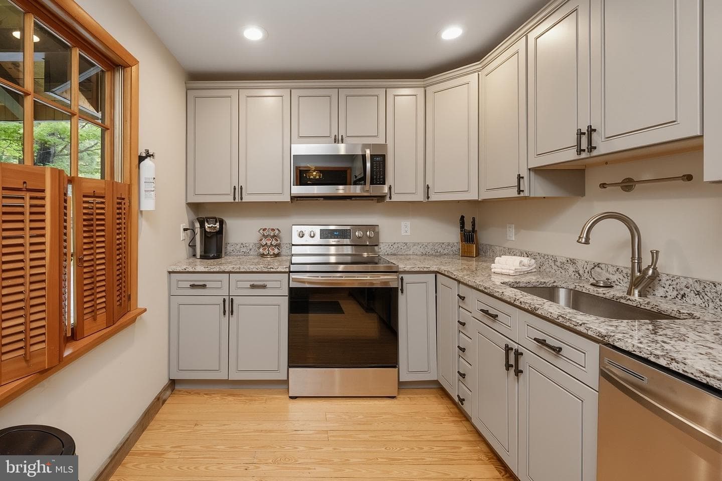 1475 Marsh Hill Road photo 9