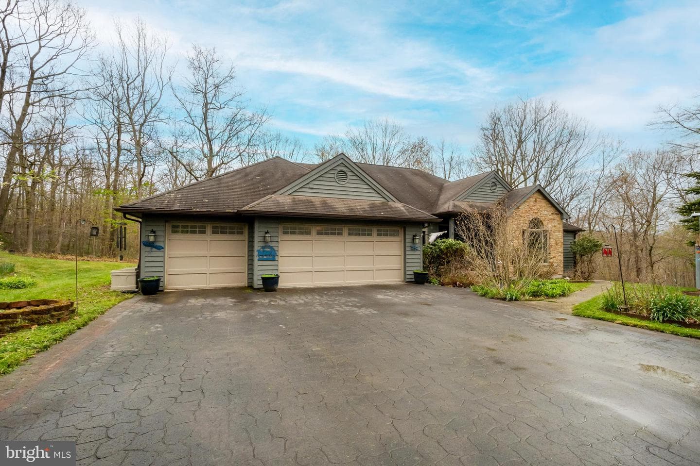 398 Snowbird Lane photo 3