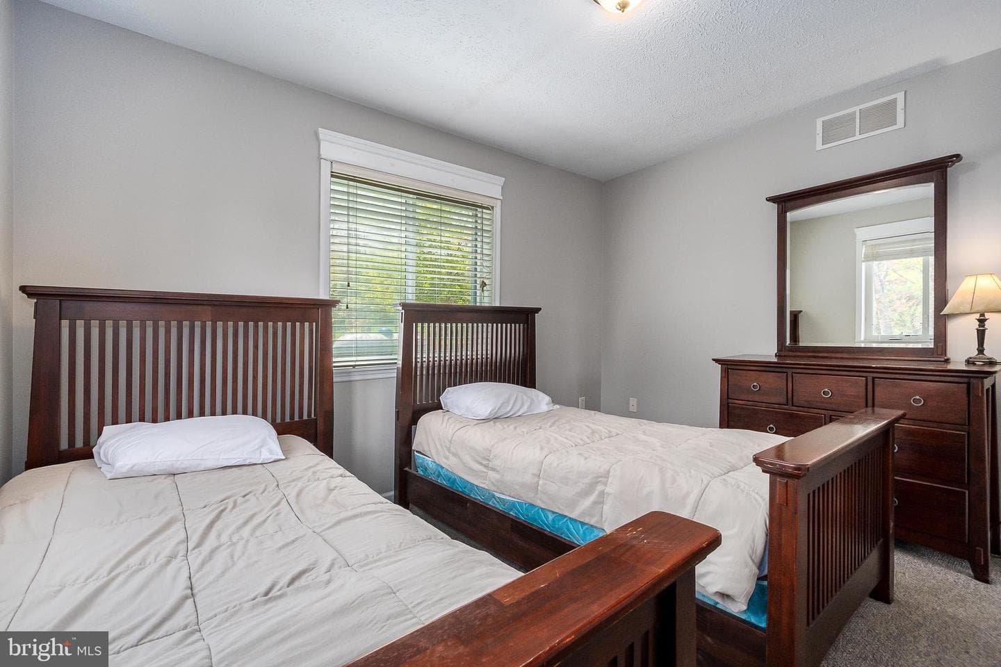 638 Glendale Road photo 28