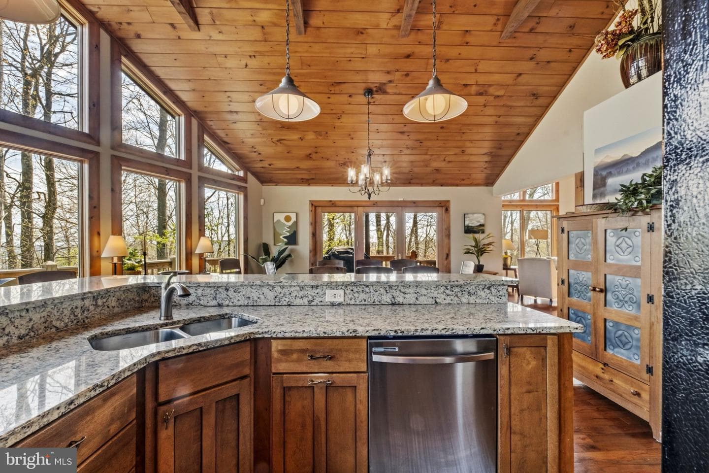 206 Highline Drive photo 23