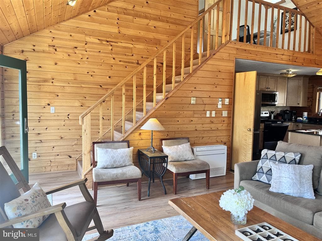 127 Paradise Heights photo 3