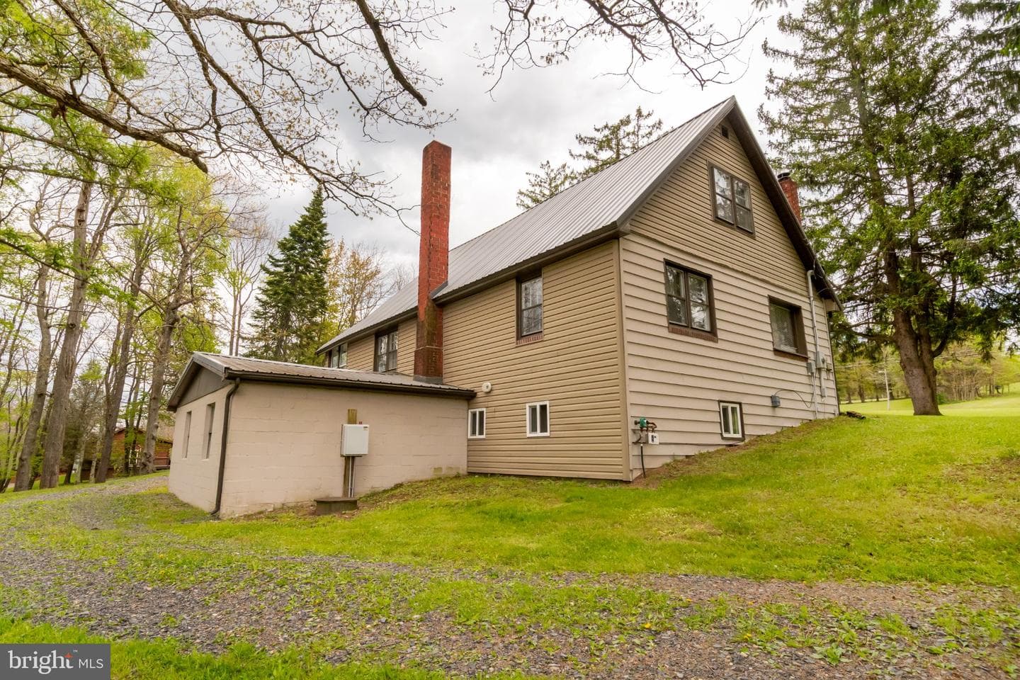 17921 Garrett Highway photo 4