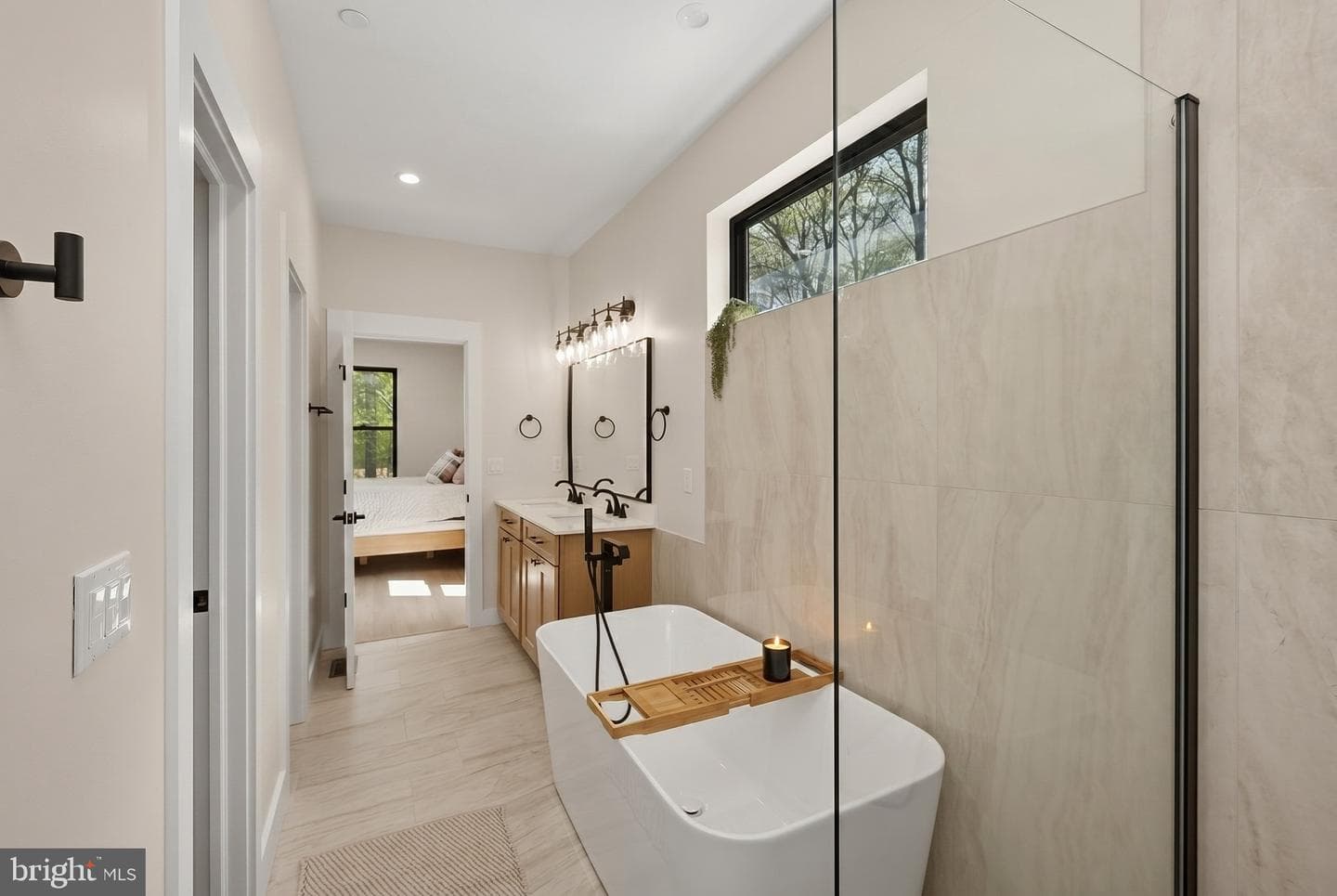 248 Tarn Drive photo 29