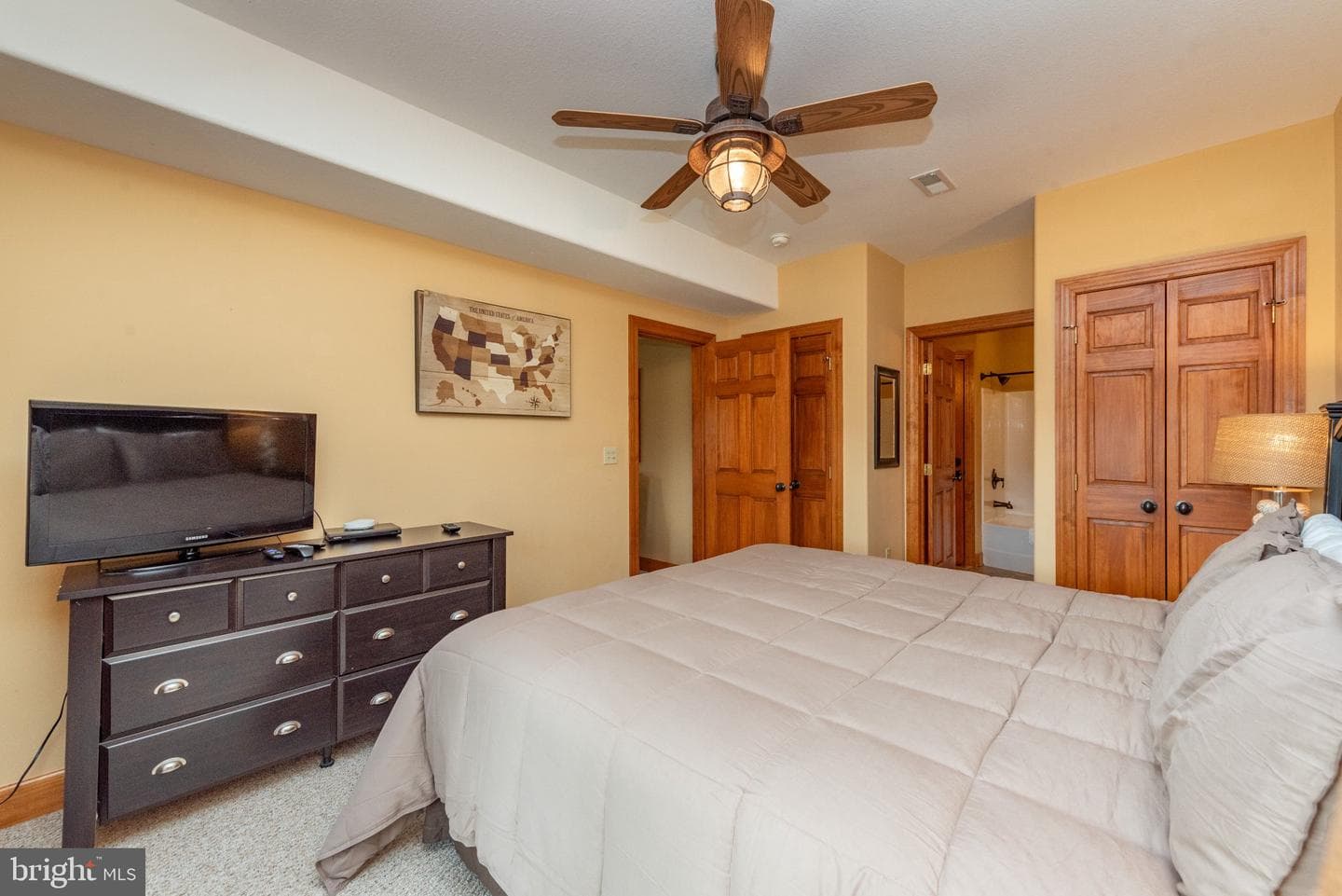 10 Walton Way Road photo 49