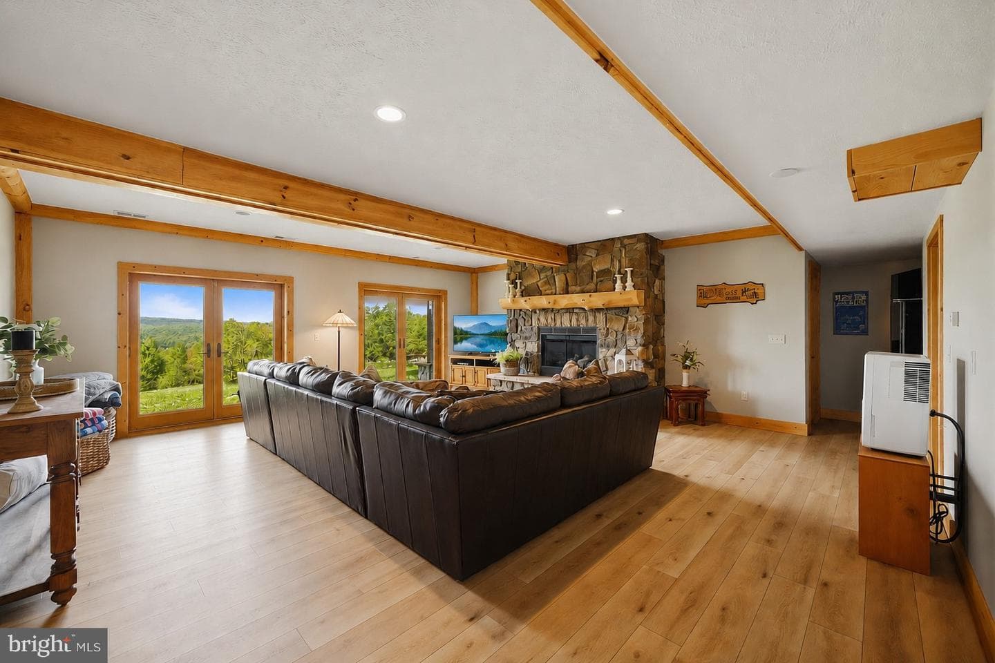 670 Woodlands Hill Ln photo 35