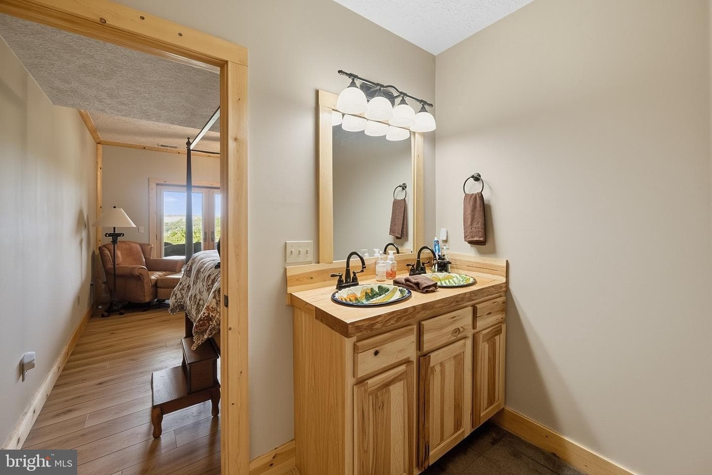 670 Woodlands Hill Ln photo 41
