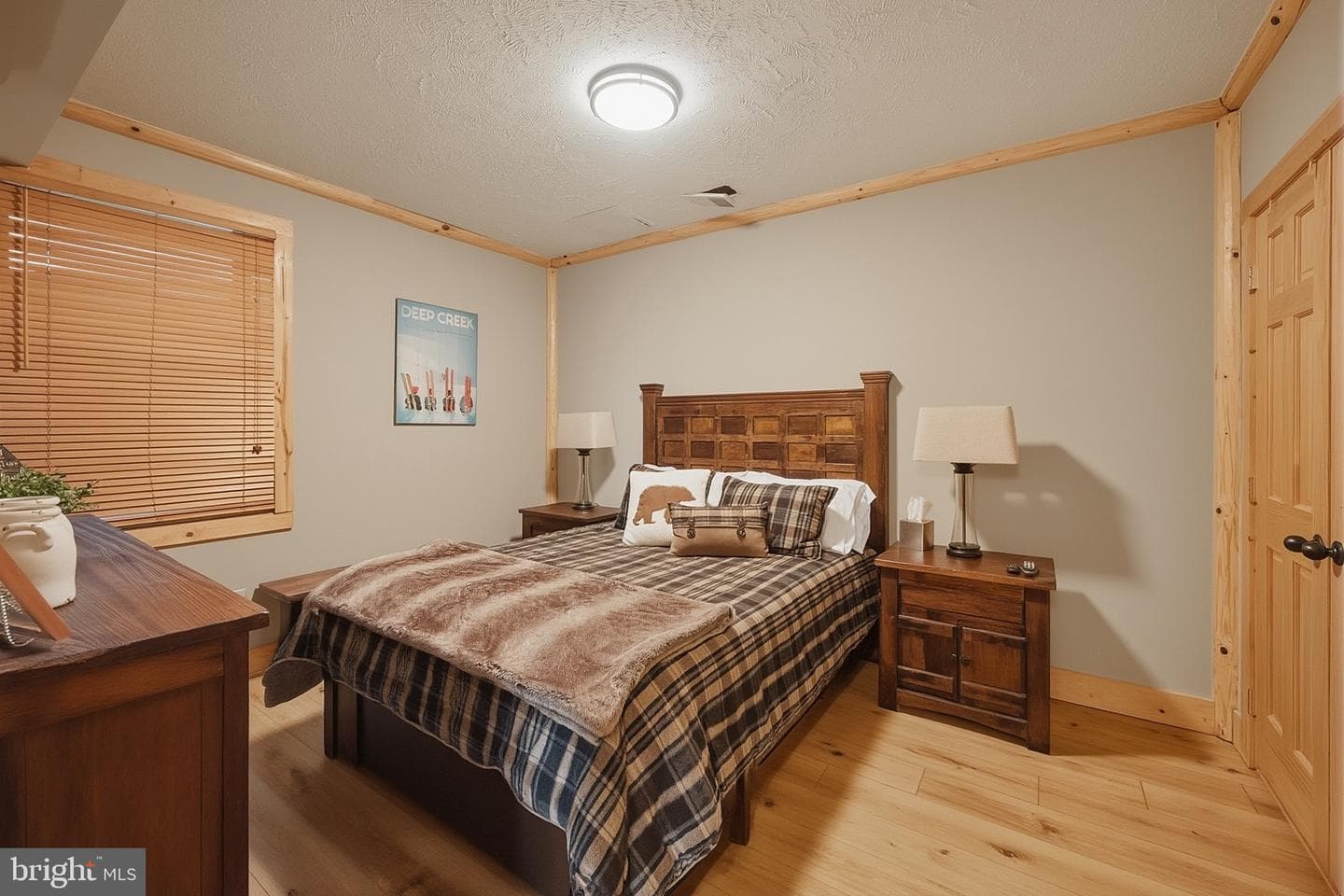 670 Woodlands Hill Ln photo 44