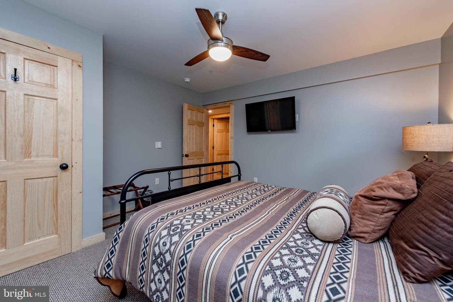 870 N Camp Road photo 44