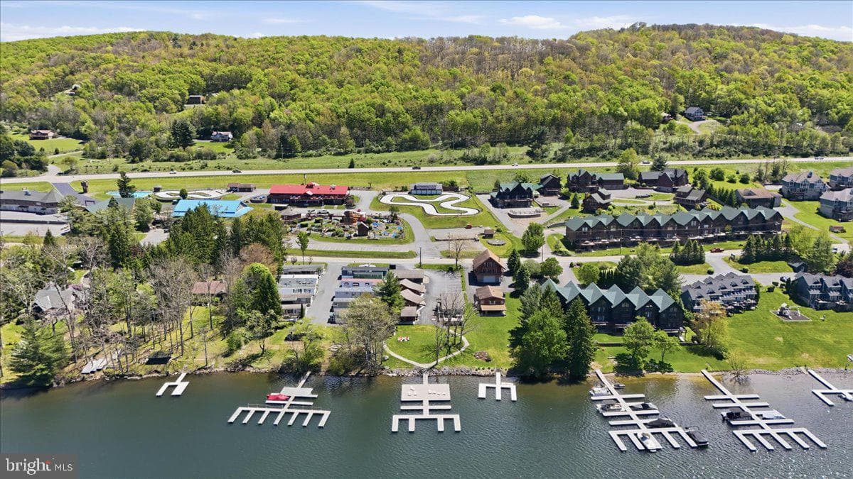 18 Lakeside Village Lane photo 3
