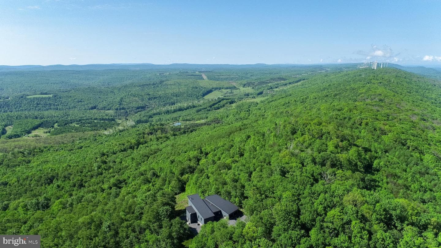 211 High Point Ridge Road photo 3