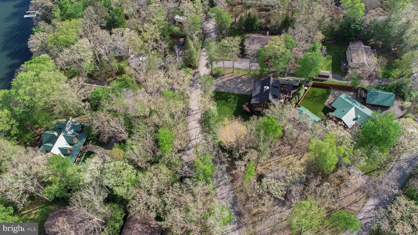 949 Harveys Peninsula Road photo 19