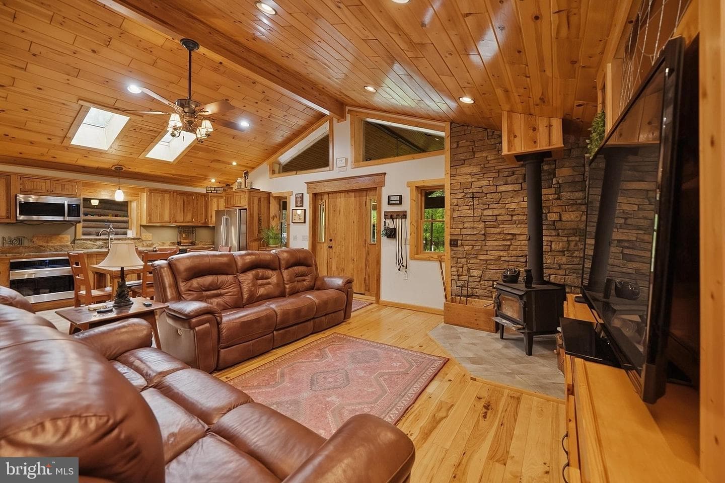 949 Harveys Peninsula Road photo 22