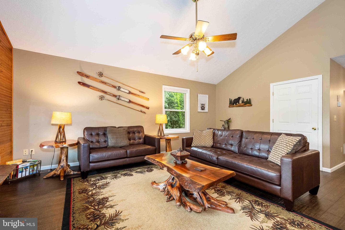 305 Lake Pointe Drive photo 11
