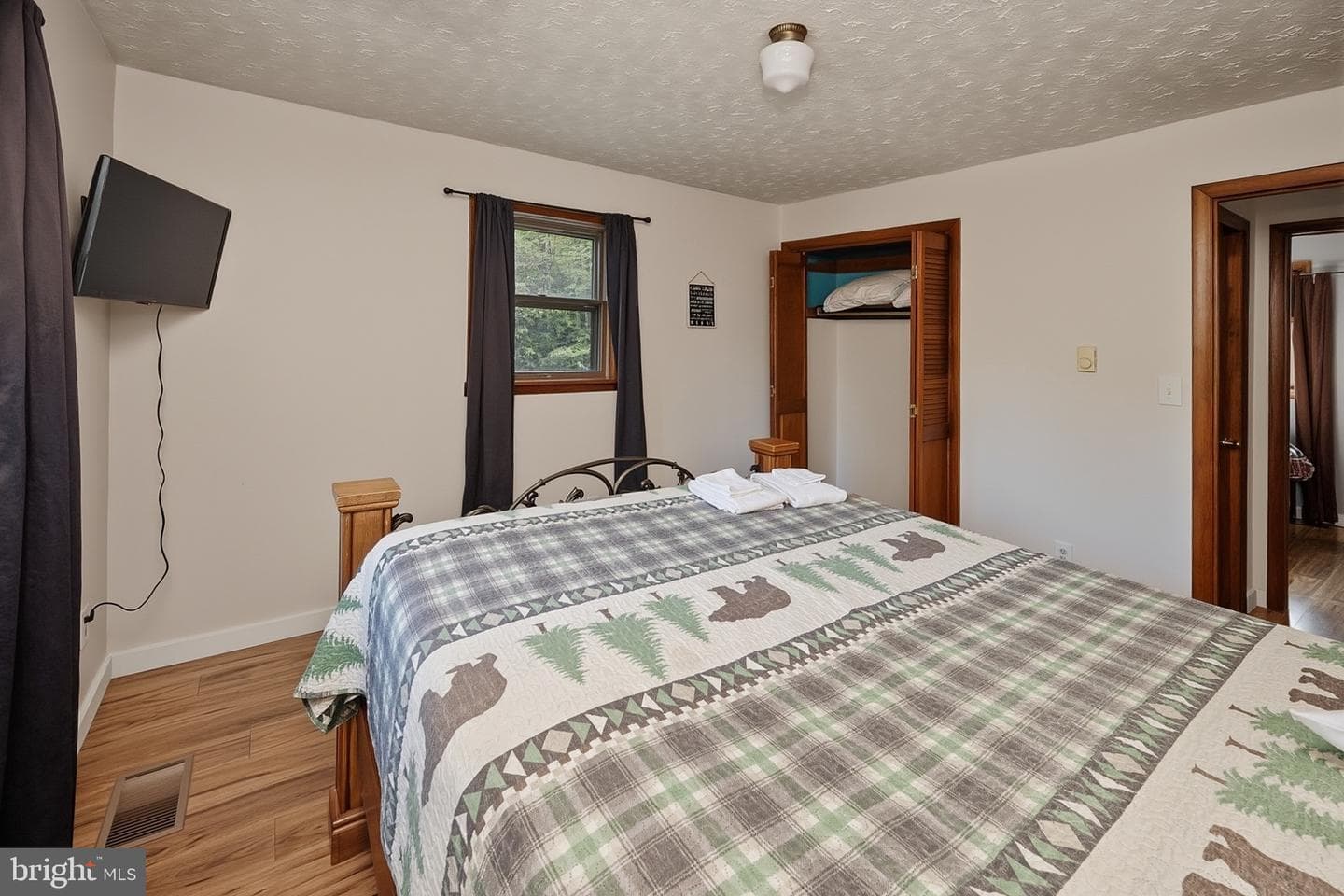 1499 Foster Road photo 26