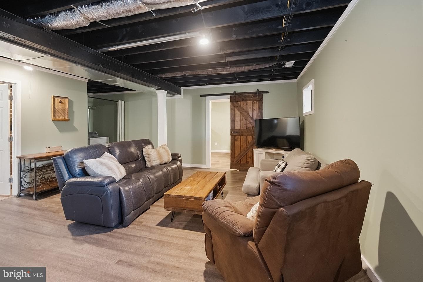 1499 Foster Road photo 27