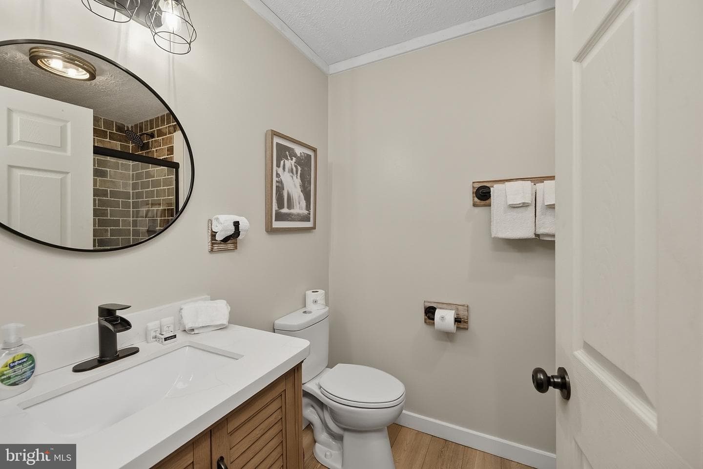 1499 Foster Road photo 42