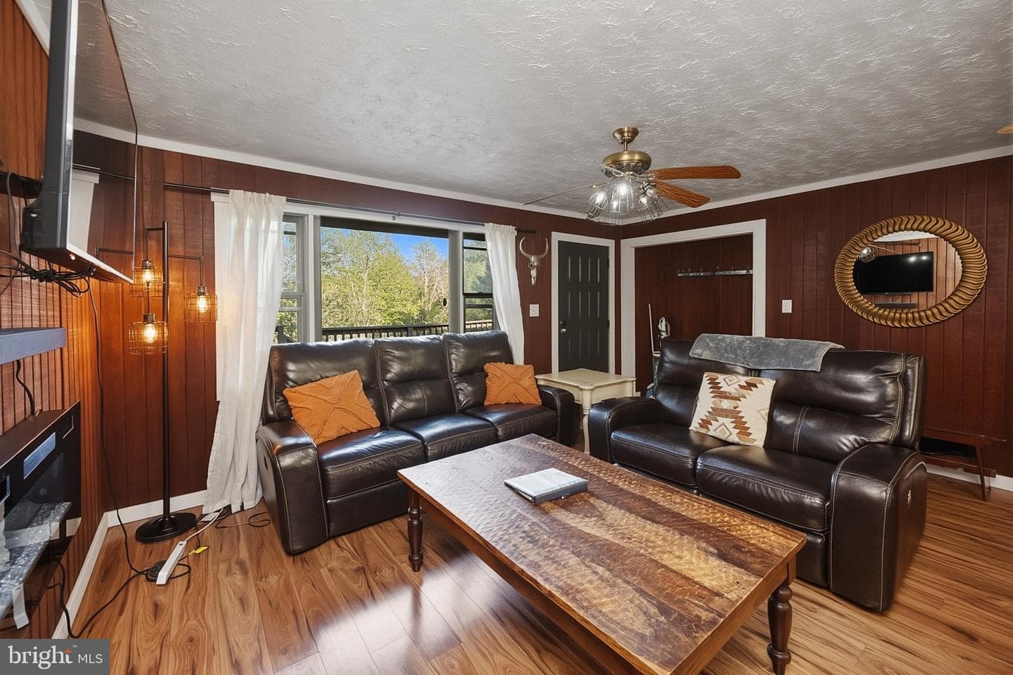 1499 Foster Road photo 7