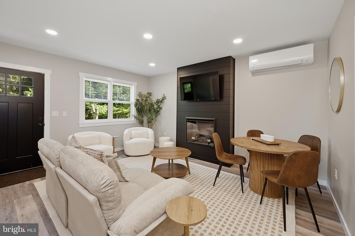 469 New Germany Road photo 4