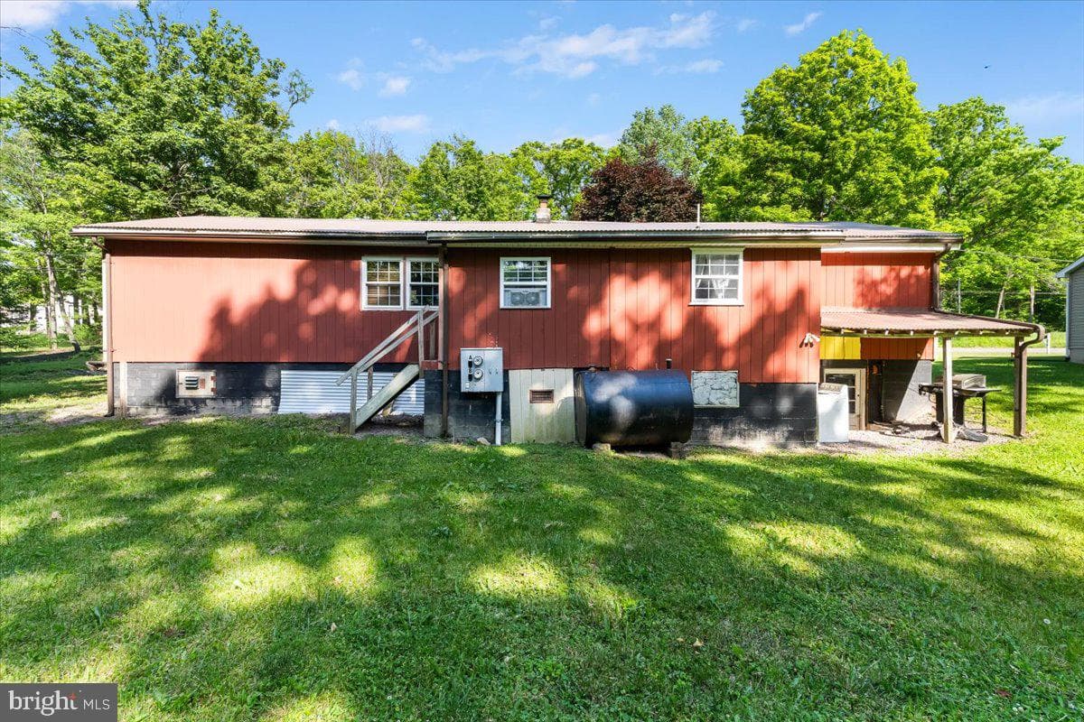 4249 Chestnut Ridge Road photo 5