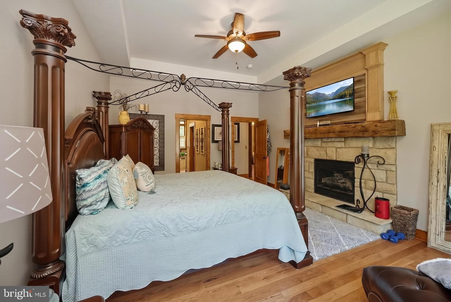 60 Joans Lane photo 30