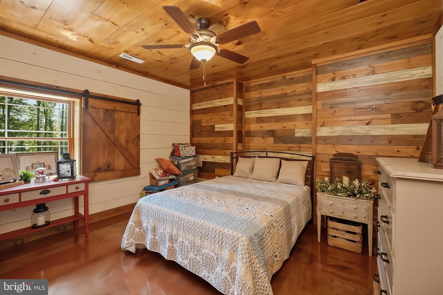 60 Joans Lane photo 40