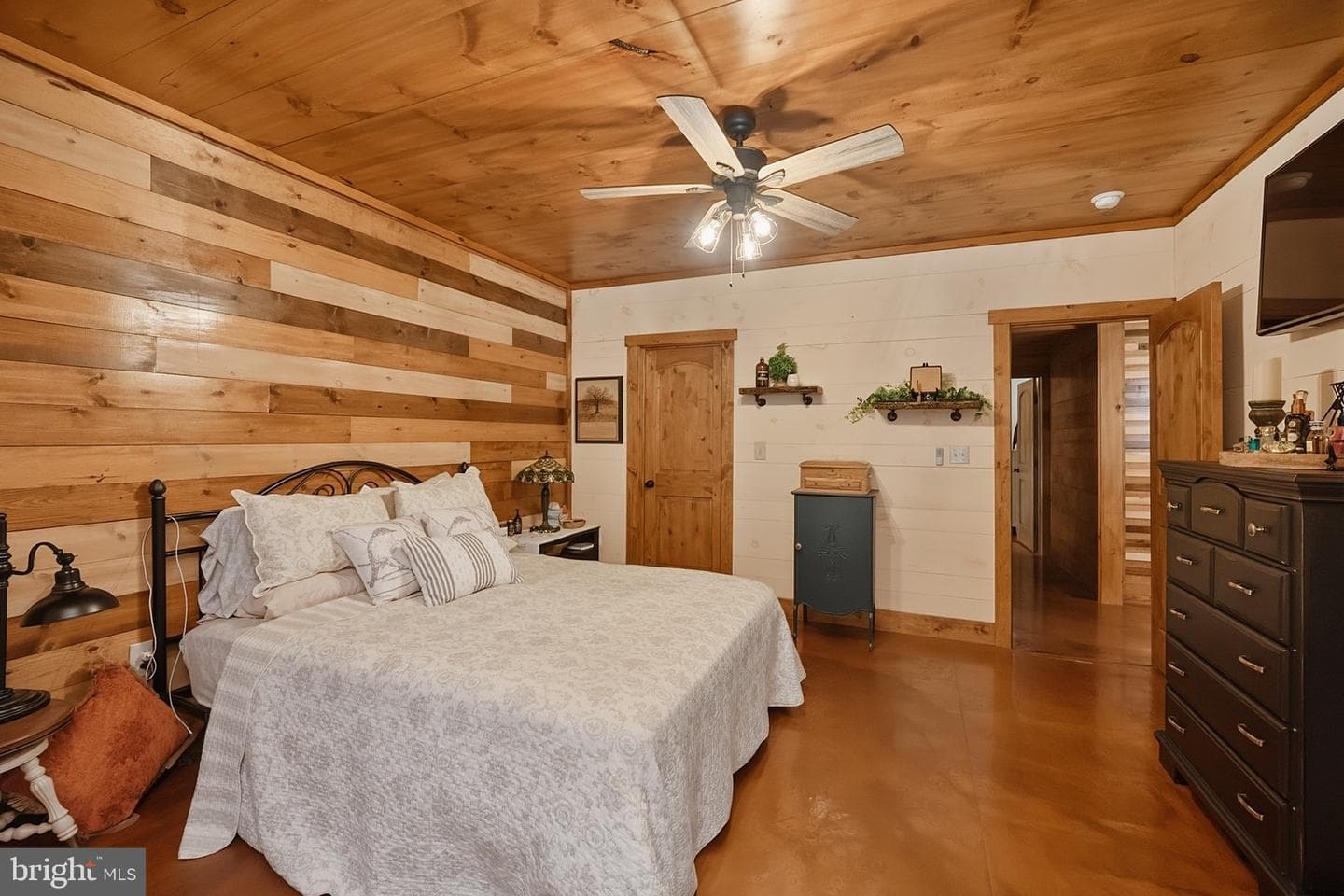 60 Joans Lane photo 43