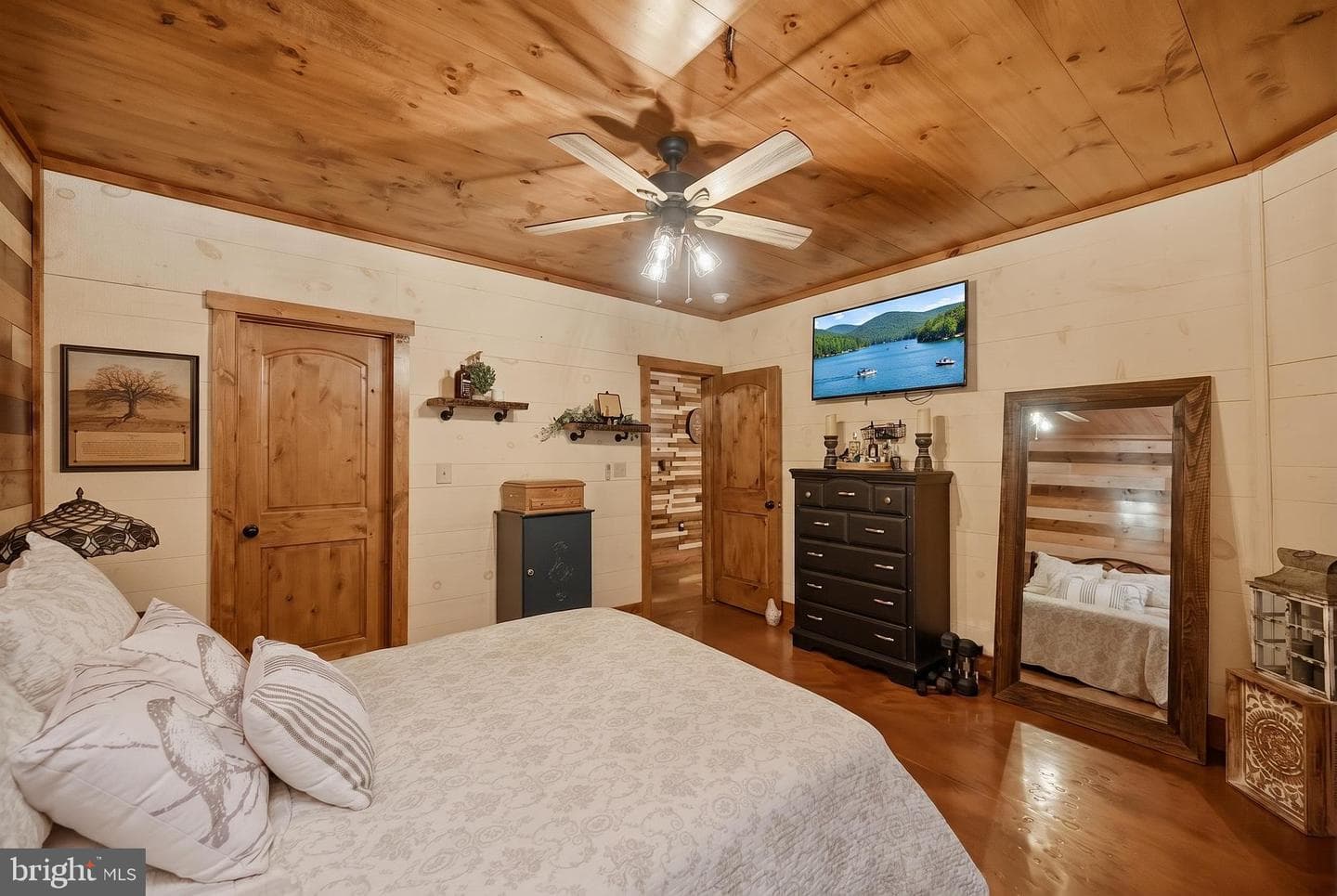 60 Joans Lane photo 44