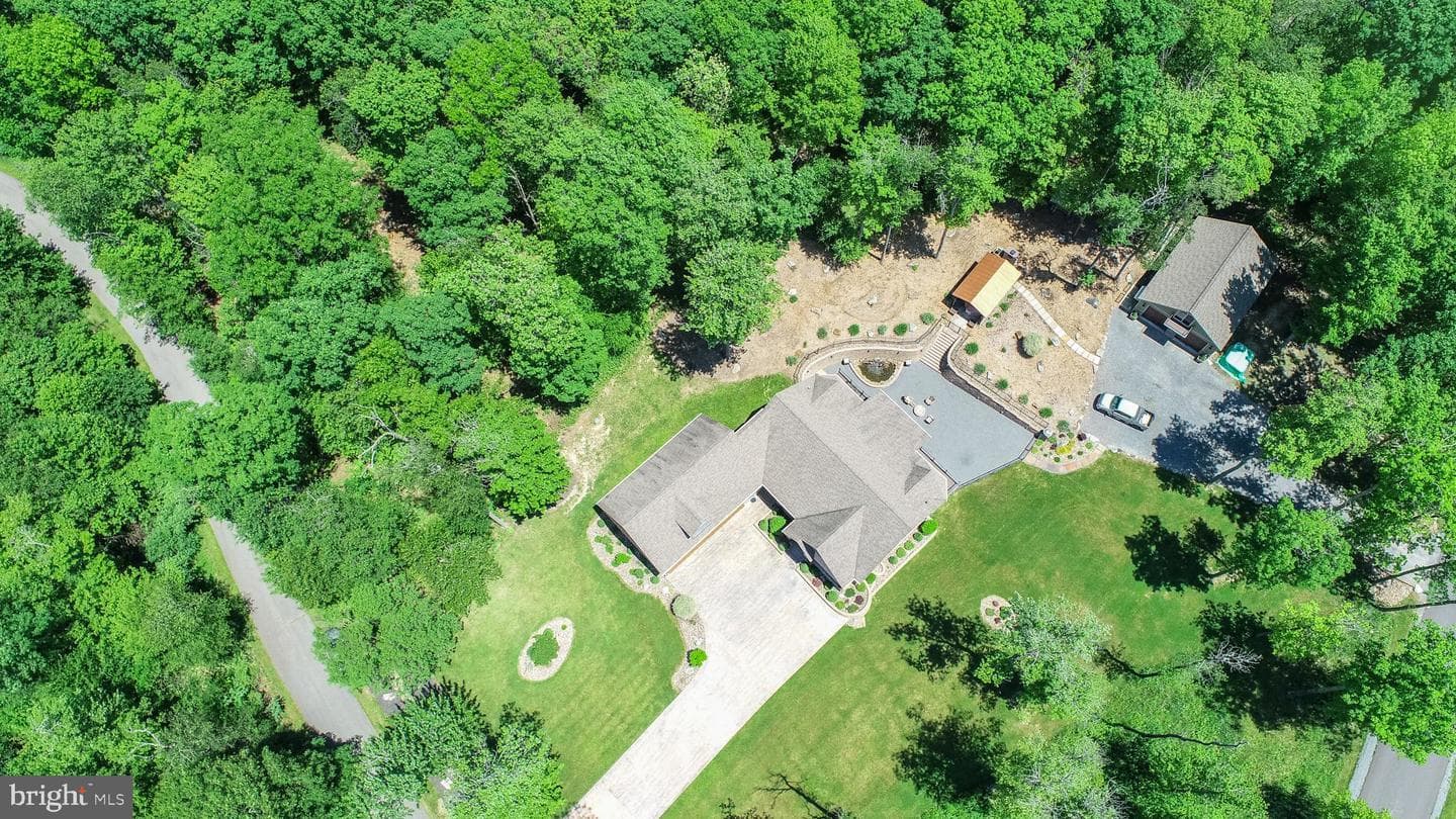 60 Joans Lane photo 87