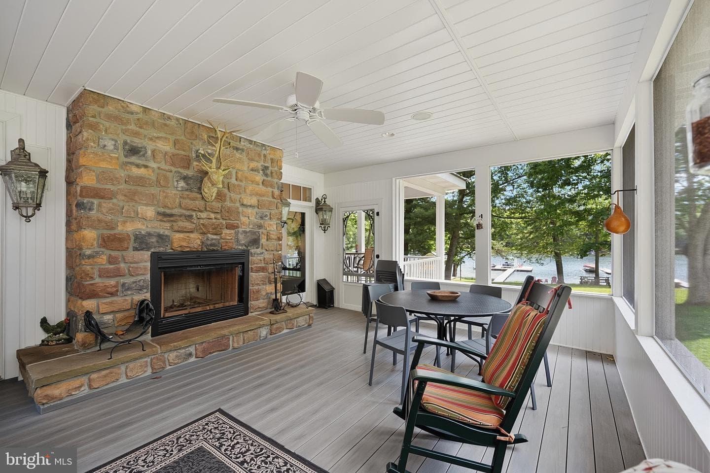 507 Shoreline Drive photo 16