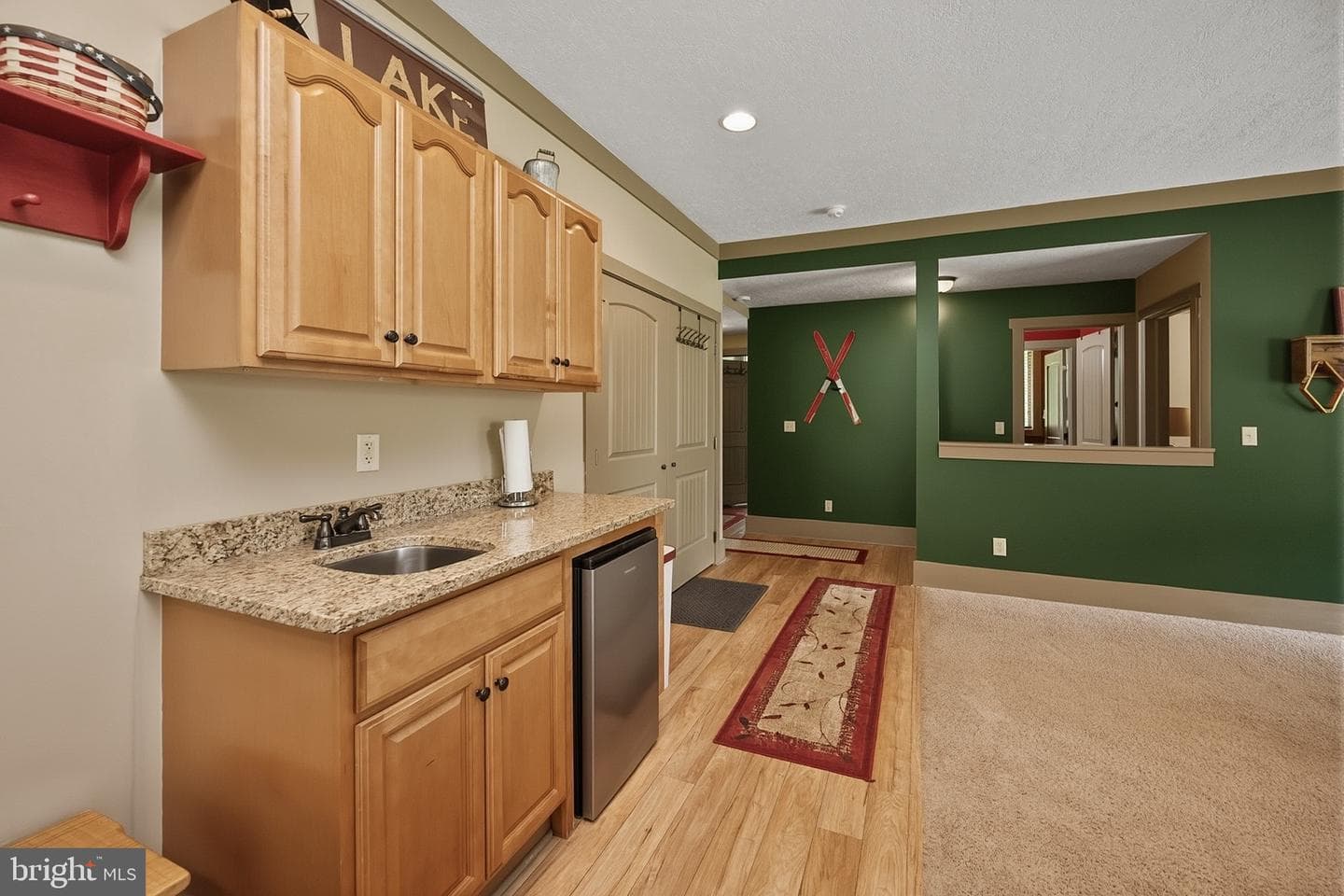 110 Northlake Drive photo 11